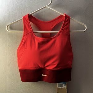 Nike Dri-FIT Swoosh Women's Medium-Support 1-Piece Padded Longline Sports Bra